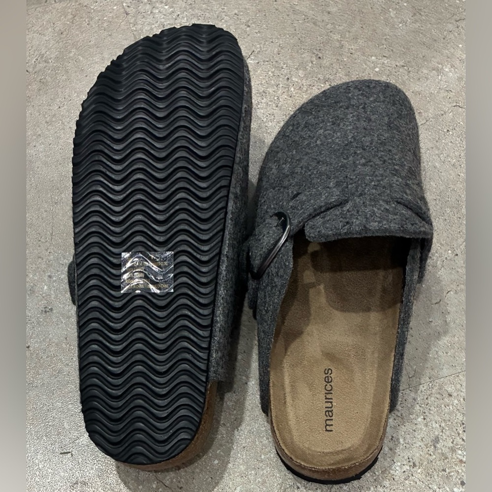 Womens HEY DUDE/MAURICES Slip On Shoes, sz 10…..1 NWOT - Picture 3 of 5